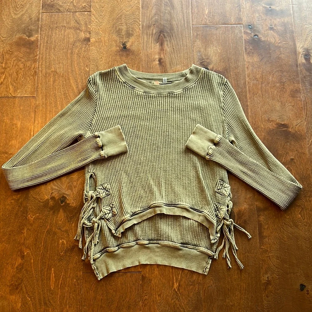 Women’s Long Sleeve Top - Picture 1 of 4
